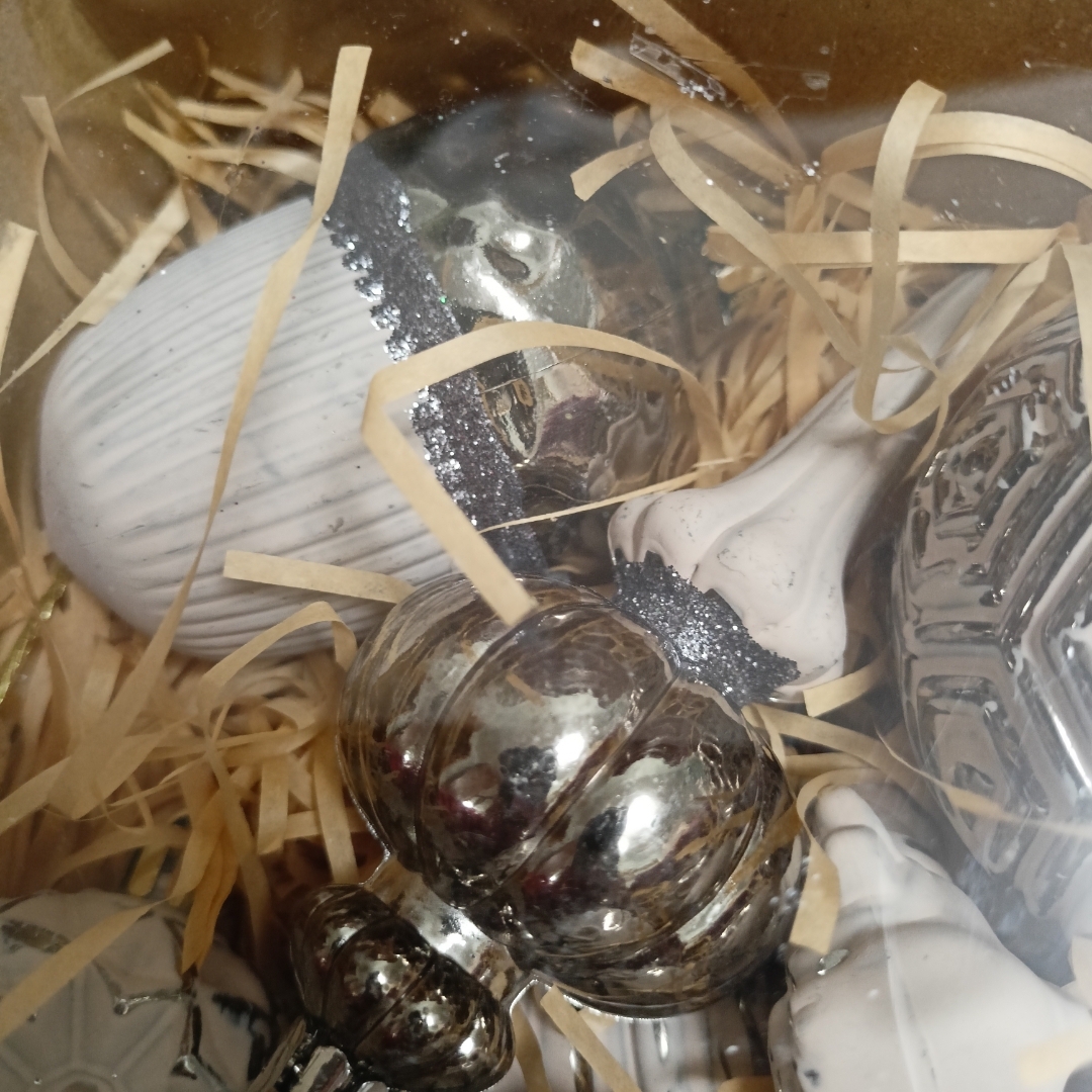 Фотография покупателя товара Ёлочные игрушки «Киссин», шары новогодние, набор 11 шт., сиреневый - Фото 3