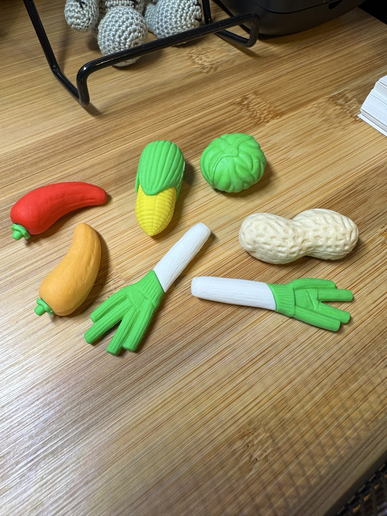 Фотография покупателя товара Игровой набор «Сладкоежка», ластики фигурные, 4 шт., МИКС - Фото 6