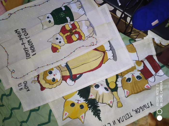 Фотография покупателя товара Набор новогодних полотенец Доляна «Помурчим в новом году» 28×46 см - 3штуки, 100% хлопок, вафля 160 г/м² - Фото 4