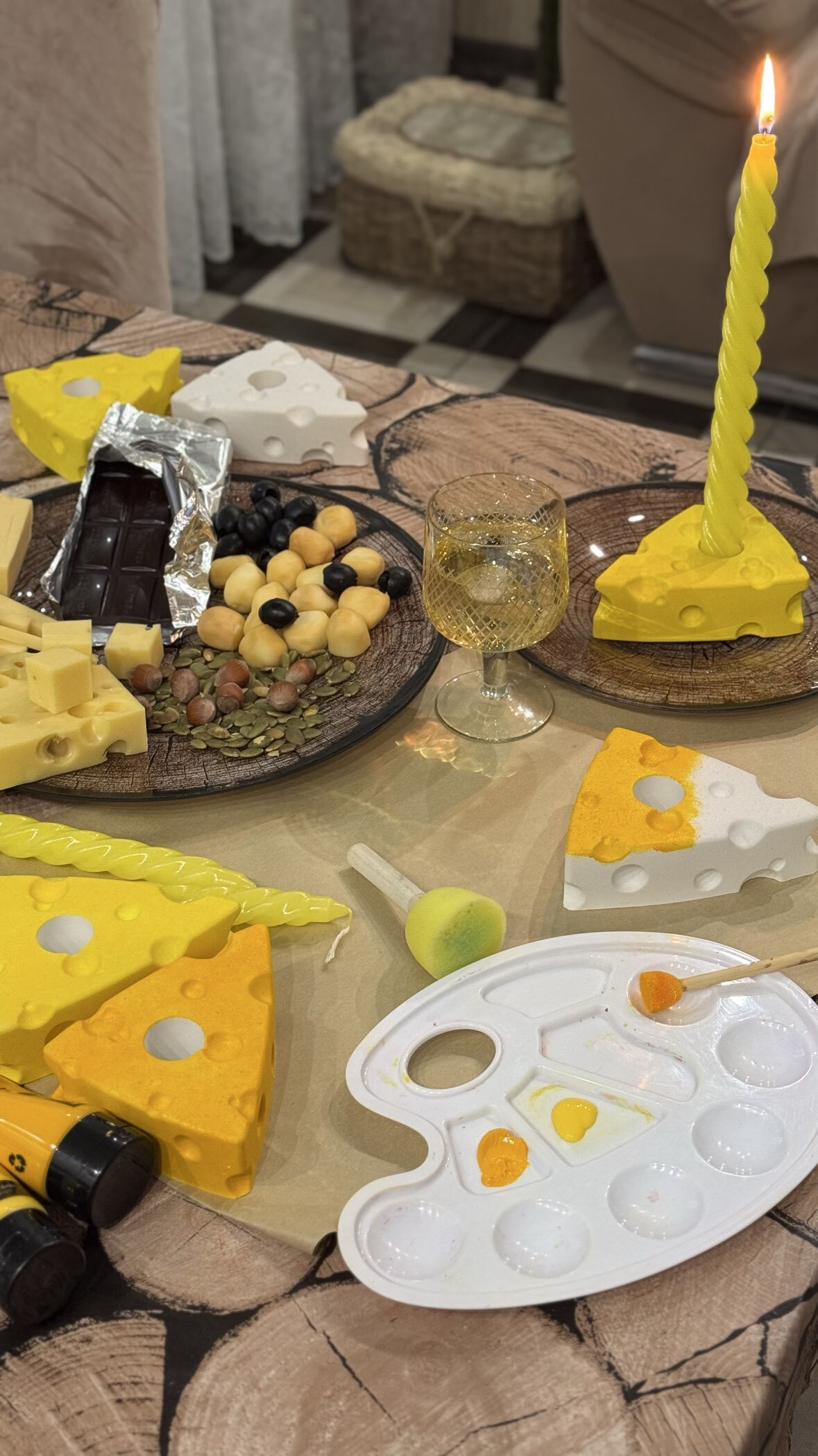 Фотография покупателя товара Краска акриловая матовая в тубе 75 мл CALLIGRATA, КМ014, жёлтая средняя, пантон 116С - Фото 2