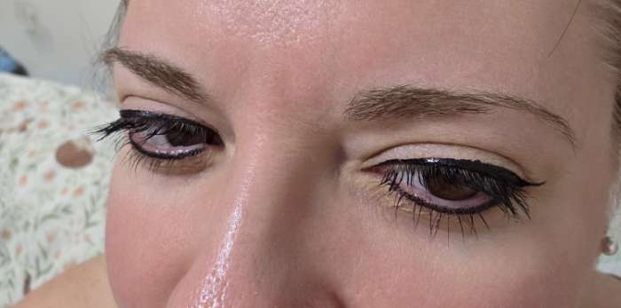 Фотография покупателя товара Подводка-фломастер для глаз Lameila, чёрная, 2 мл - Фото 1