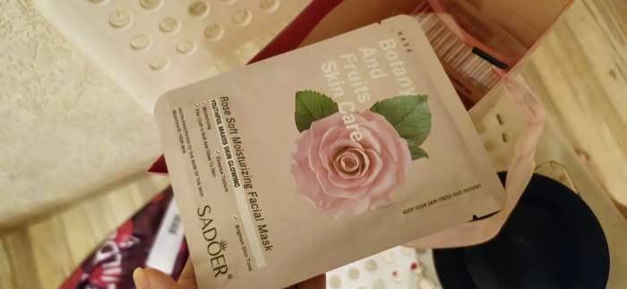 Фотография покупателя товара Маска тканевая для лица с экстрактом зелёного чая, увлажнение и тонизирование - Фото 2