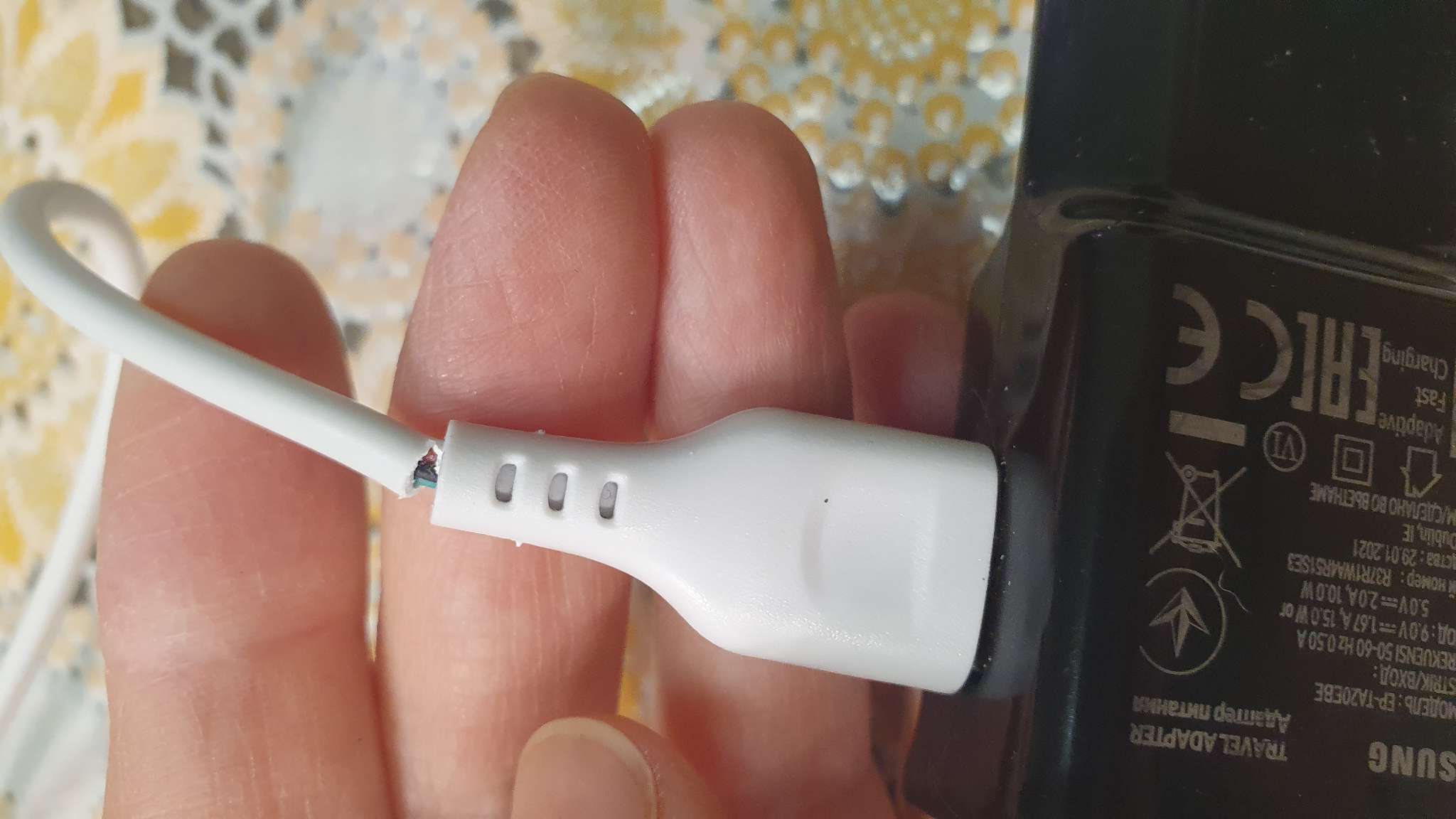 Фотография покупателя товара Кабель D-01T, Type-C - USB, 1 м, 2.4 A, зарядка + передача данных, белый - Фото 1
