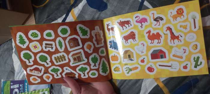 Фотография покупателя товара Книга 100 наклеек «Моя пиксельная вселенная», 8 стр. - Фото 6