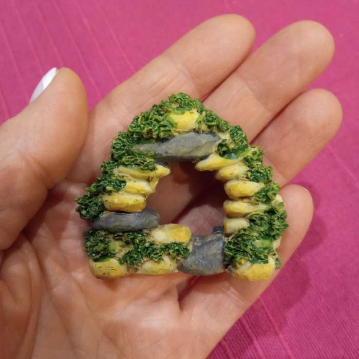 Фотография покупателя товара Фигурка для флорариума полистоун «Каменная арка», 5.5×2.2×5 см - Фото 3