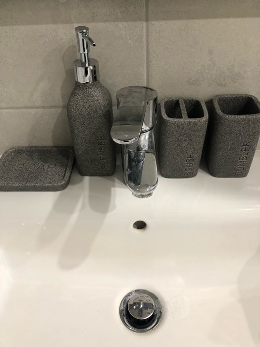 Фотография покупателя товара Набор аксессуаров для ванной комнаты «Гранит», 4 предмета (дозатор 350 мл, мыльница, 2 стакана), цвет серый - Фото 1