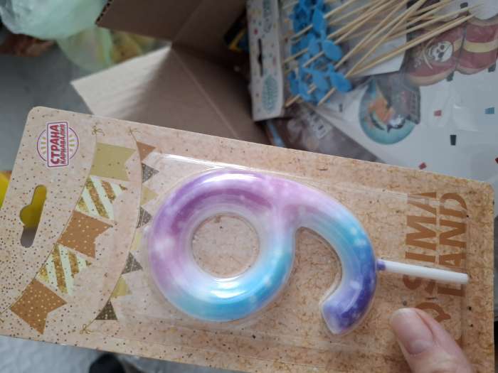 Фотография покупателя товара Свеча в торт «Белый мрамор», цифра 5, 5.5 см - Фото 6