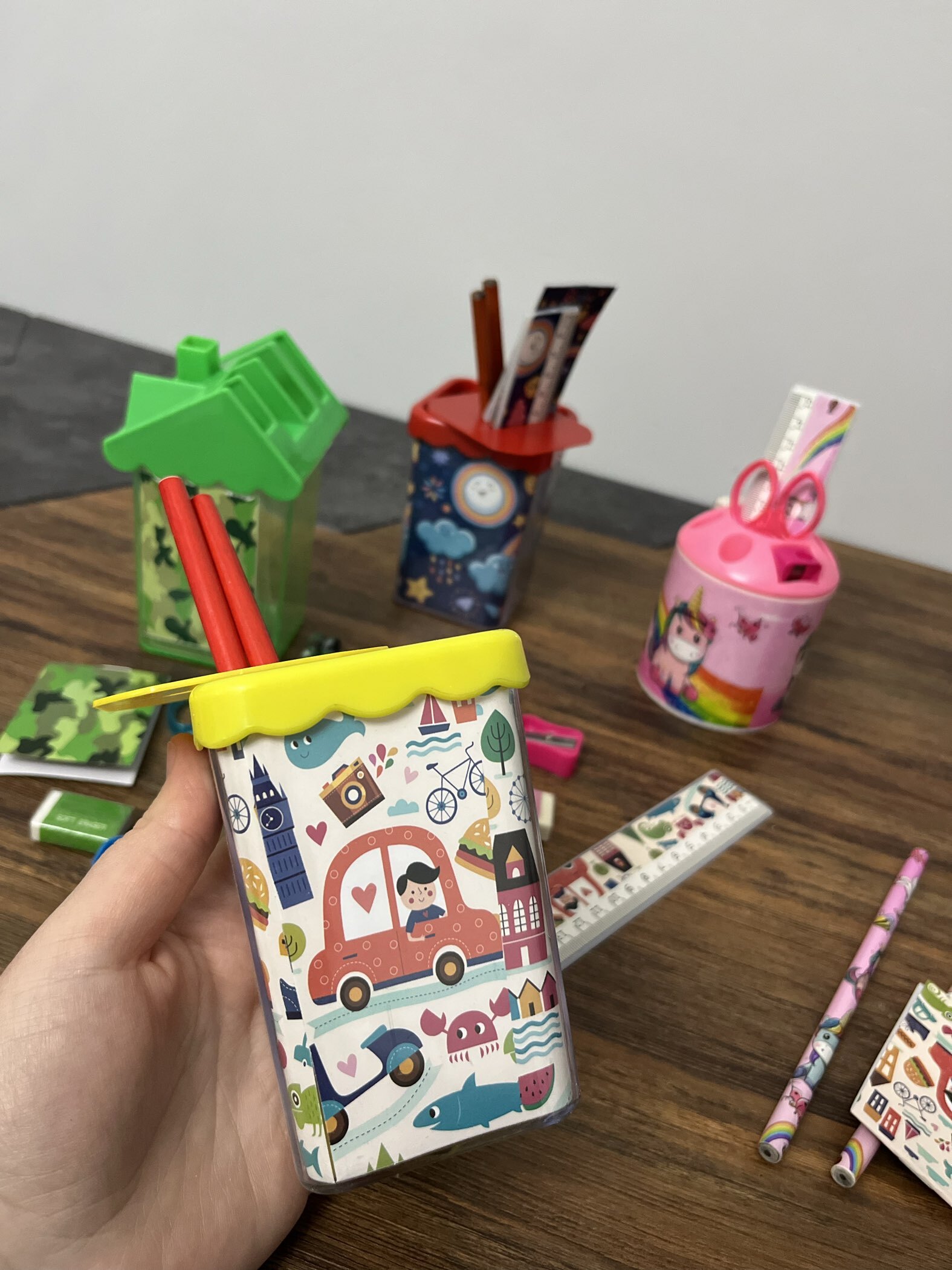 Фотография покупателя товара Набор настольный канцелярский, 6 предметов, Calligrata «Город» - Фото 1