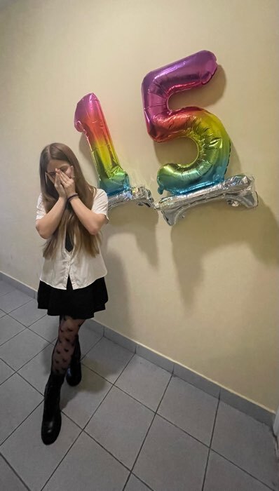 Фотография покупателя товара Воздушный шар фольгированный 32" «Цифра 5», на подставке, под воздух - Фото 3