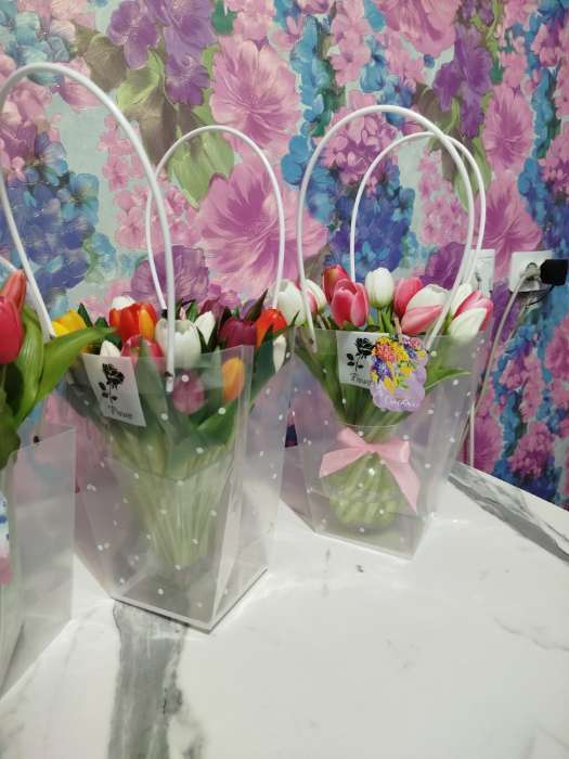 Фотография покупателя товара Сумка для цветов прозрачная, «Горошек», влагостойкая, 26×24×12 см - Фото 1