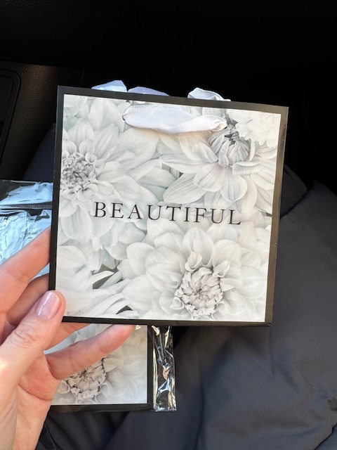 Фотография покупателя товара Пакет подарочный ламинированный квадратный, упаковка, «Космос», 14 х 14 х 9 см - Фото 9