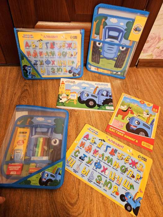 Фотография покупателя товара Канцелярский набор в папке, 5 предметов, «Синий трактор» - Фото 2