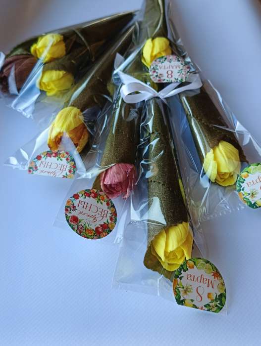 Фотография покупателя товара Набор наклеек для подарков «8 марта», 40 шт., 4×4 см - Фото 2