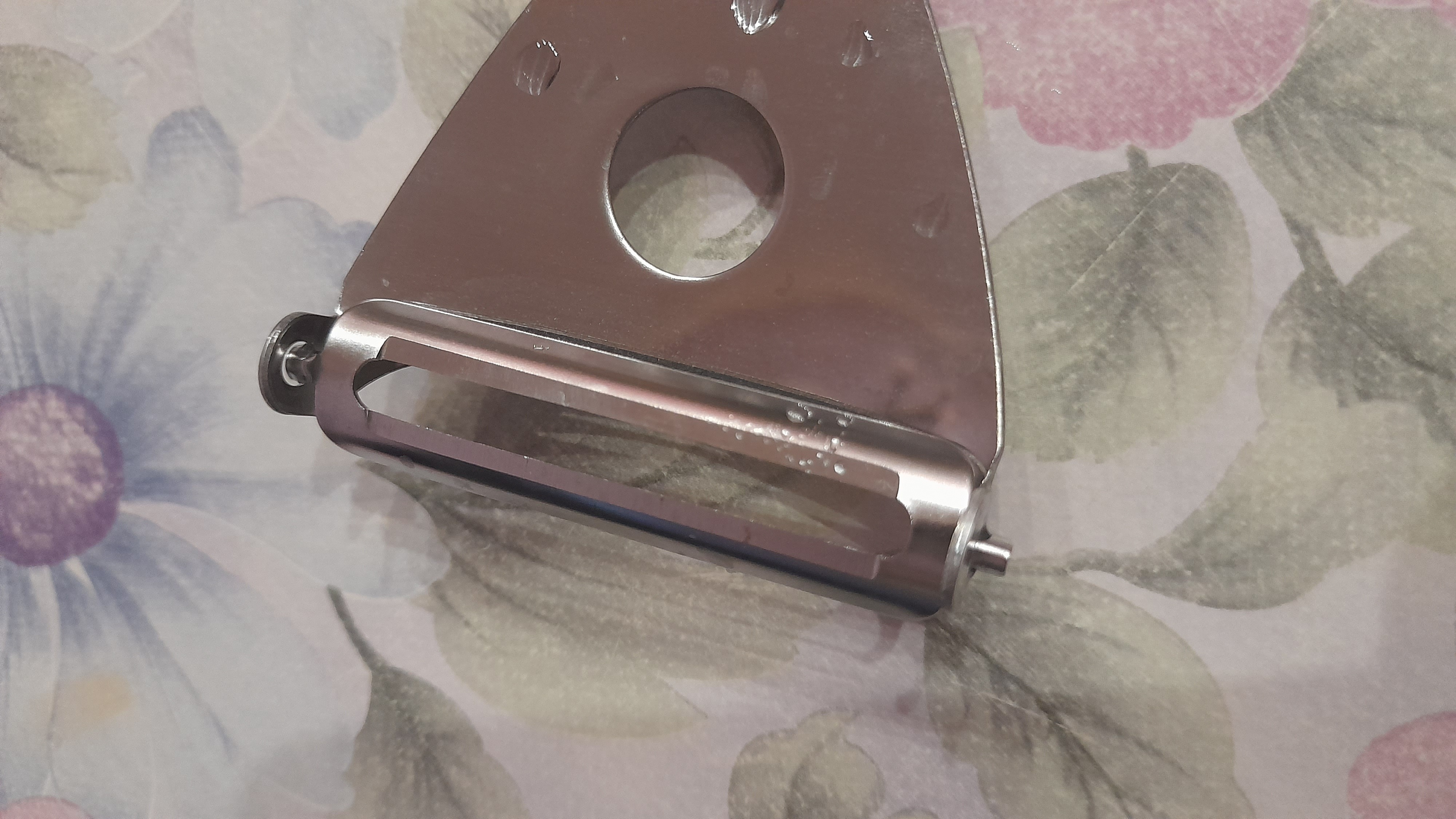 Фотография покупателя товара Овощечистка Доляна Lagoona, 19 см, нержавеющая сталь, голубая - Фото 2