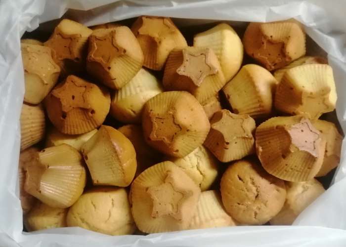 Фотография покупателя товара Формы для выпечки кексов Доляна «Риб.Звезда», силикон, 7×7×3.5 см, набор 6 шт., оранжевые - Фото 1