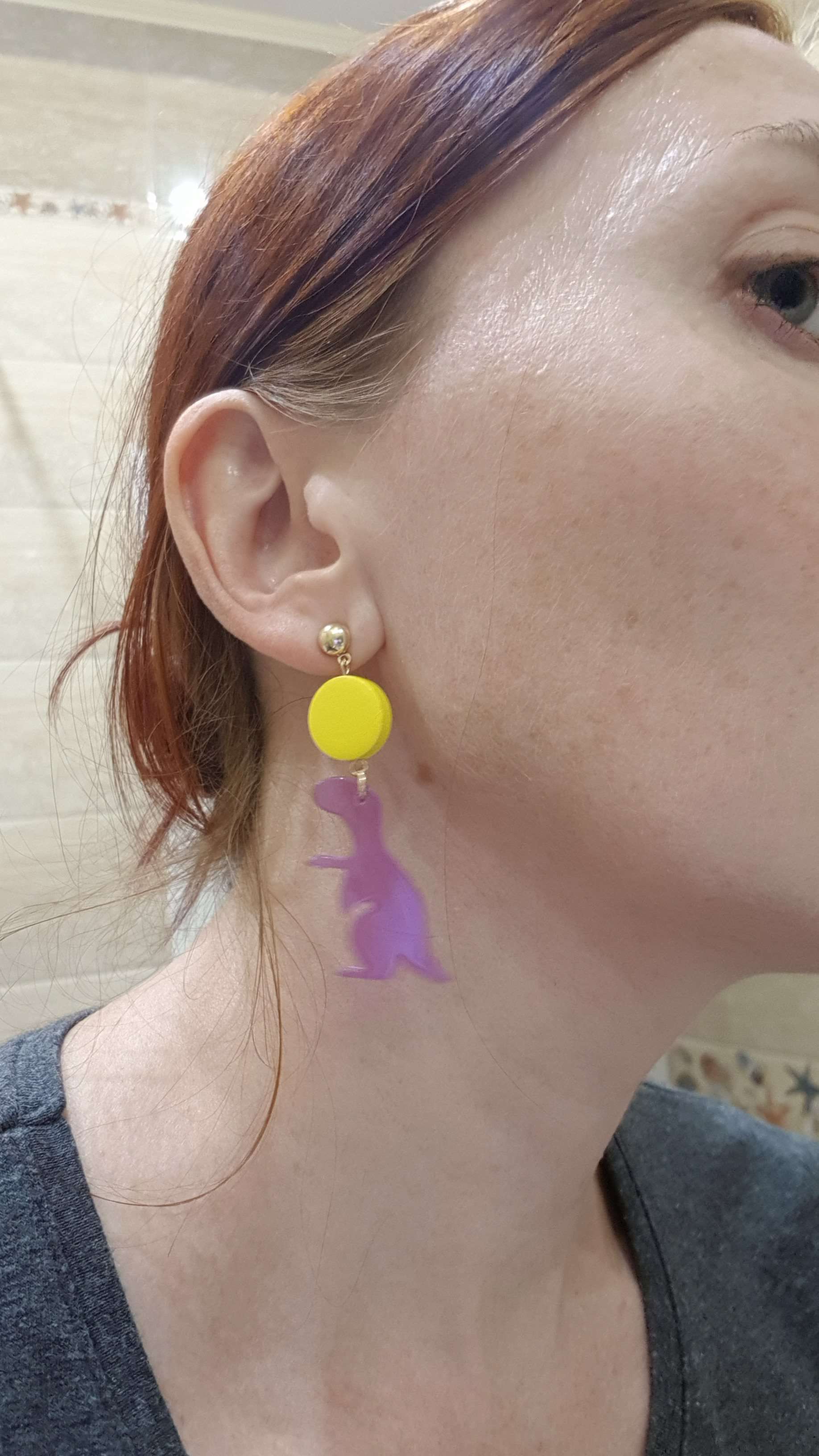 Фотография покупателя товара Серьги акриловые «Динозаврик» милый, фиолетово-жёлтые - Фото 2