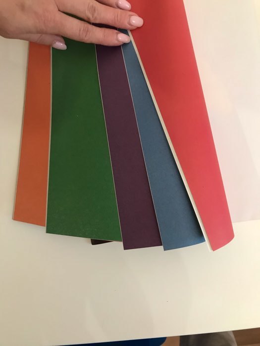 Фотография покупателя товара Бумага цветная, А4, 16 листов, 8 цветов, немелованная, односторонняя, на скрепке, 48 г/м², Принцессы - Фото 9