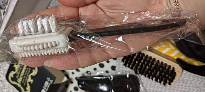 Фотография покупателя товара Подарочный набор дорожный для обуви «Первый во всем»: щётка 2 шт., губка, лопатка - Фото 3