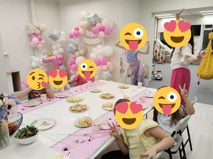 Фотография покупателя товара Скатерть одноразовая «Котик» 137×180 см - Фото 1