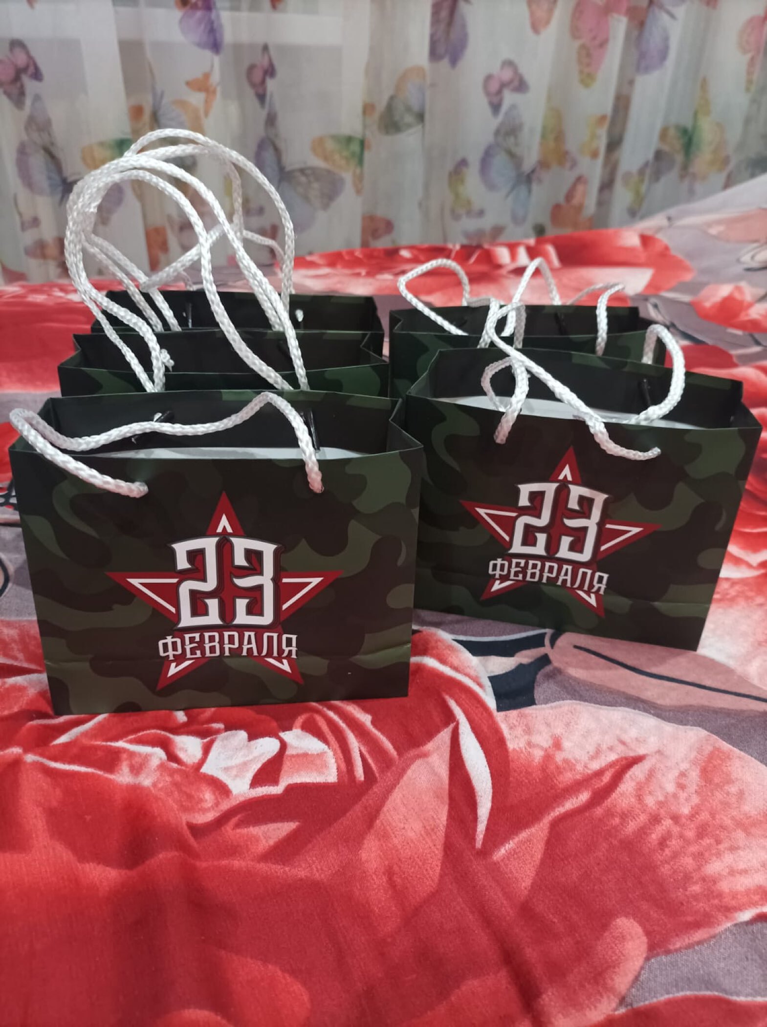 Фотография покупателя товара Пакет подарочный ламинированный, упаковка, «С 23 февраля», S 15×12×5.5 см - Фото 6