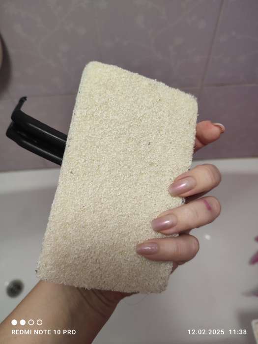 Фотография покупателя товара Щётка абразивная с ручкой Доляна, 15×9 см, цвет МИКС - Фото 8