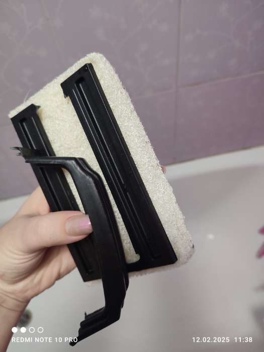 Фотография покупателя товара Щётка абразивная с ручкой Доляна, 15×9 см, цвет МИКС - Фото 9