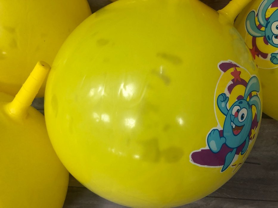 Фотография покупателя товара Мяч прыгун Смешарики «Крош», с рожками, d=45 см, 350 г, цвет МИКС - Фото 5