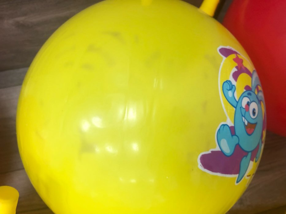 Фотография покупателя товара Мяч прыгун Смешарики «Крош», с рожками, d=45 см, 350 г, цвет МИКС - Фото 4
