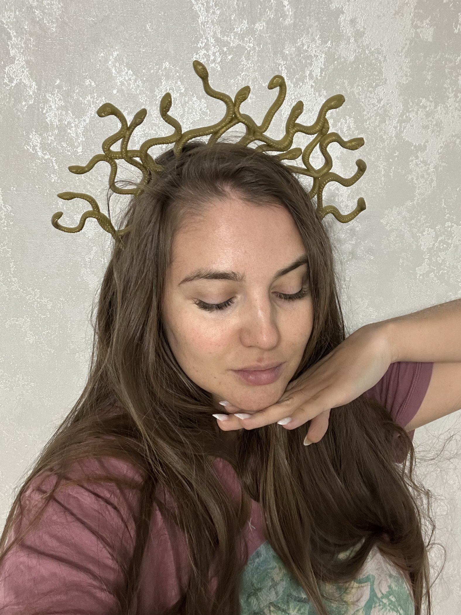 Фотография покупателя товара Карнавальный ободок «Горгона», золотой, 28×28 см - Фото 5