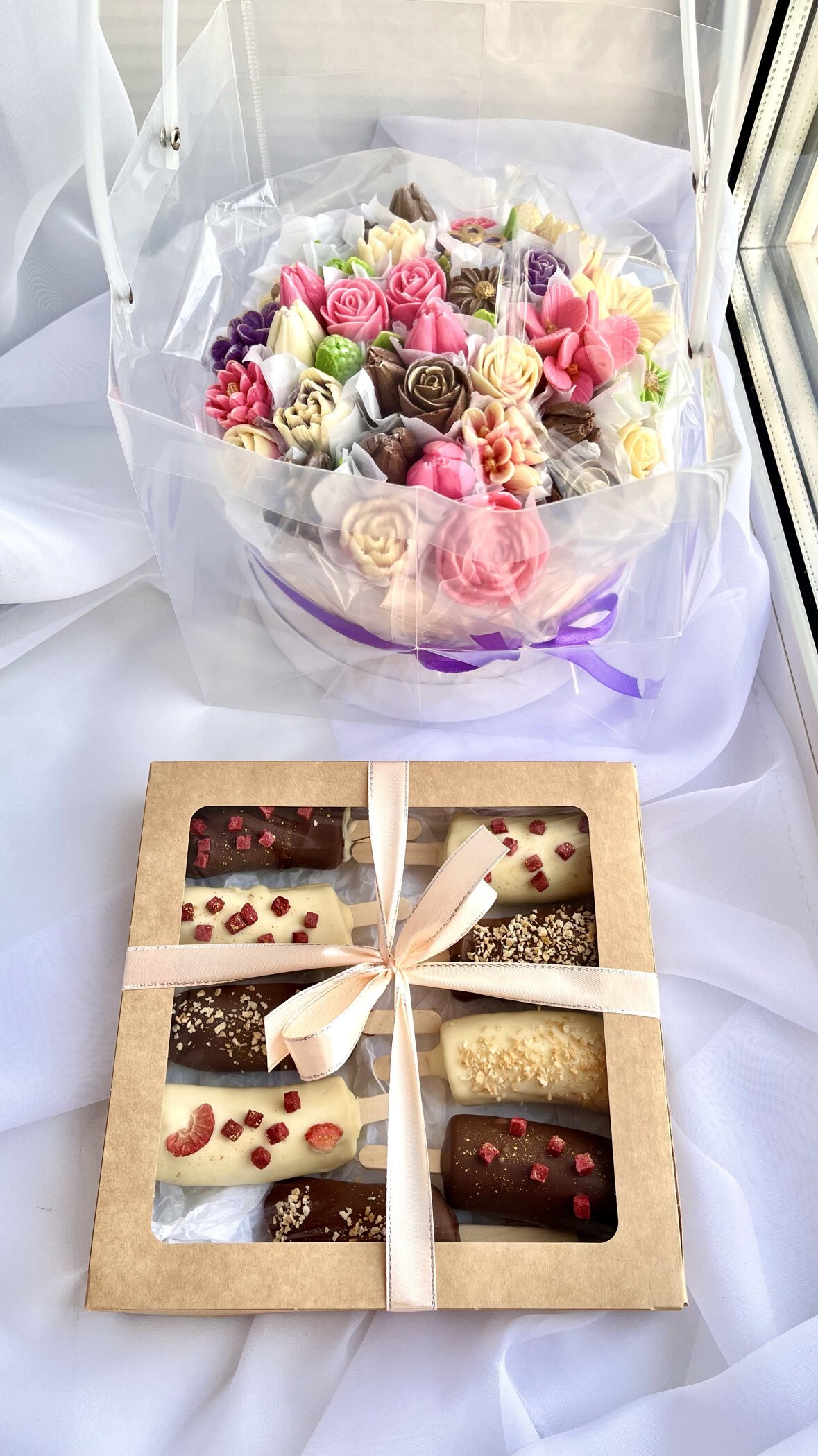 Фотография покупателя товара Лента атласная, с серебряным люрексом, 25 мм, 23±1 м, светло-бежевая №007 - Фото 1