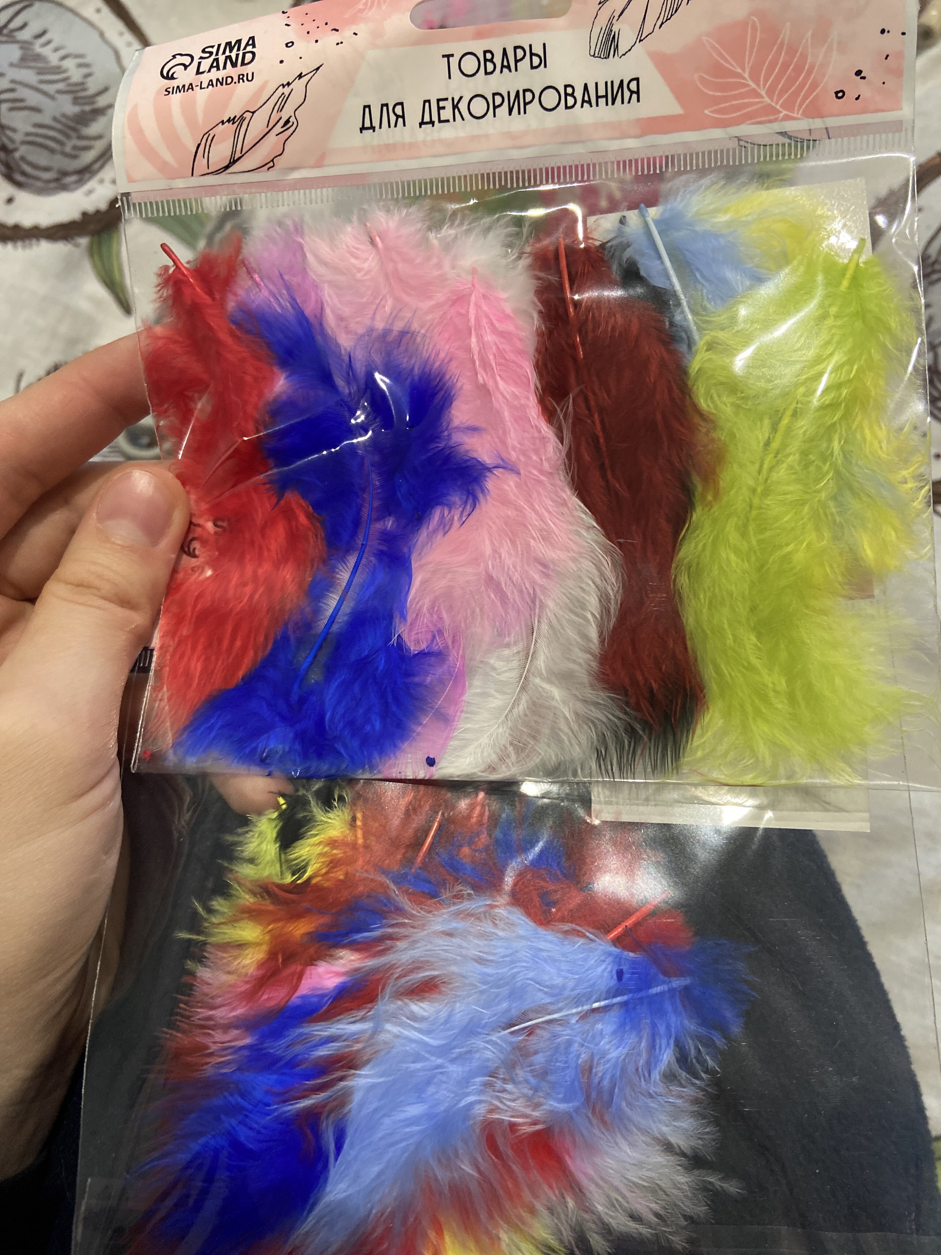 Фотография покупателя товара Набор перьев для декора, набор 10 шт., размер 1 шт.: 10×2 см, цвета МИКС - Фото 2