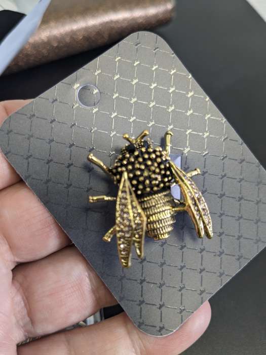 Фотография покупателя товара Брошь «Шмель», чёрная в чернёном золоте - Фото 1