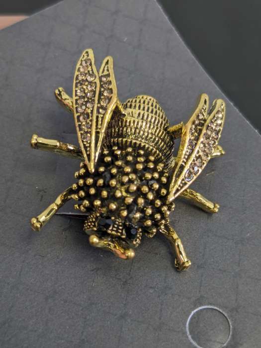 Фотография покупателя товара Брошь «Шмель», чёрная в чернёном золоте - Фото 3