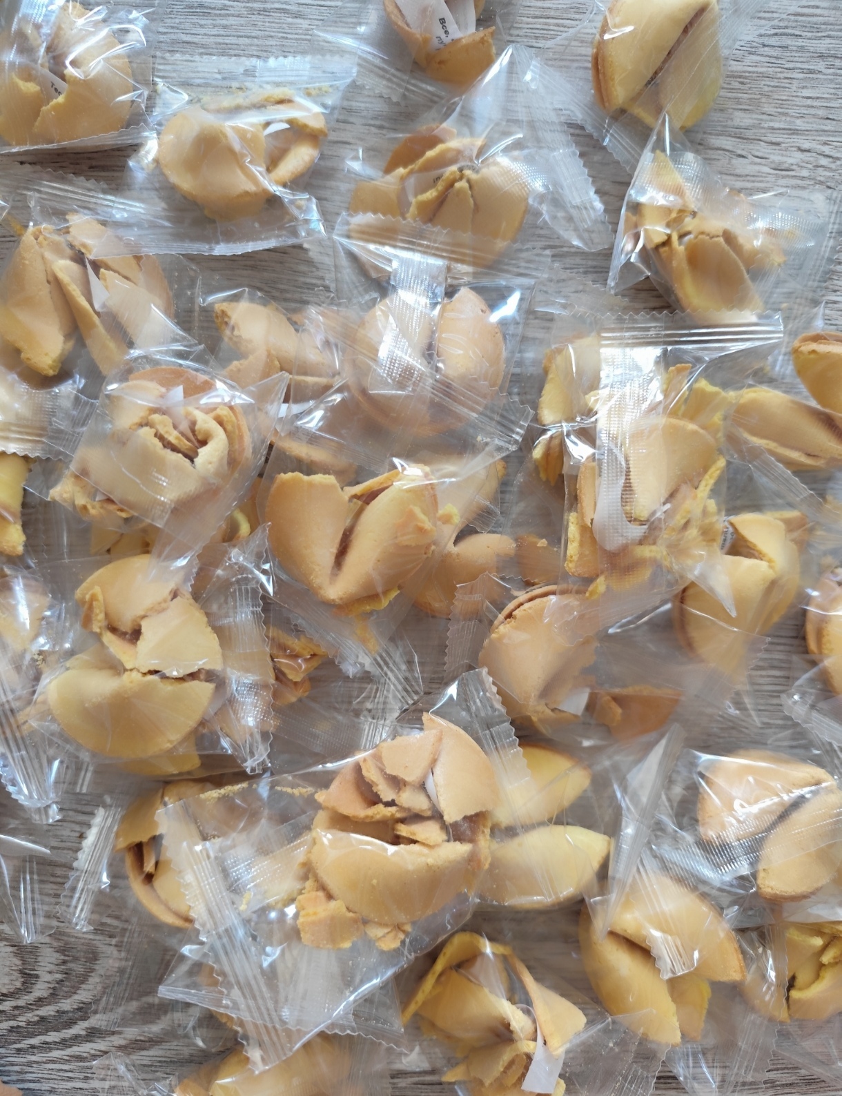 Фотография покупателя товара Печенье песочное с предсказаниями «Стандарт», 250 шт., 1750 г - Фото 19