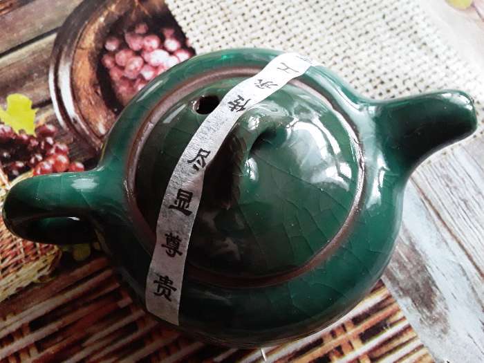 Фотография покупателя товара Набор для чайной церемонии керамический «Лунный камень», 7 предметов: чайник 150 мл, 6 пиал 50 мл, цвет зелёный - Фото 2