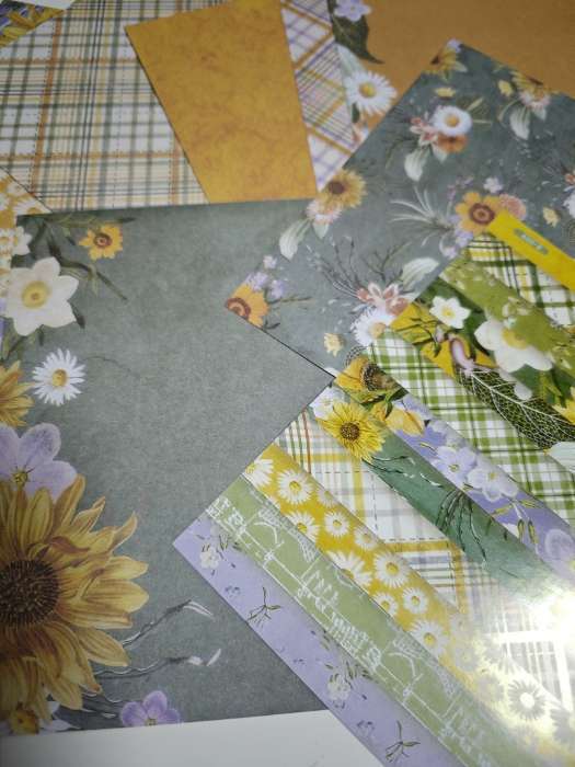 Фотография покупателя товара Набор бумаги для скрапбукинга 12 листов 12 дизайнов "Красота весны" 160 гр 15,2х15,2 см - Фото 9