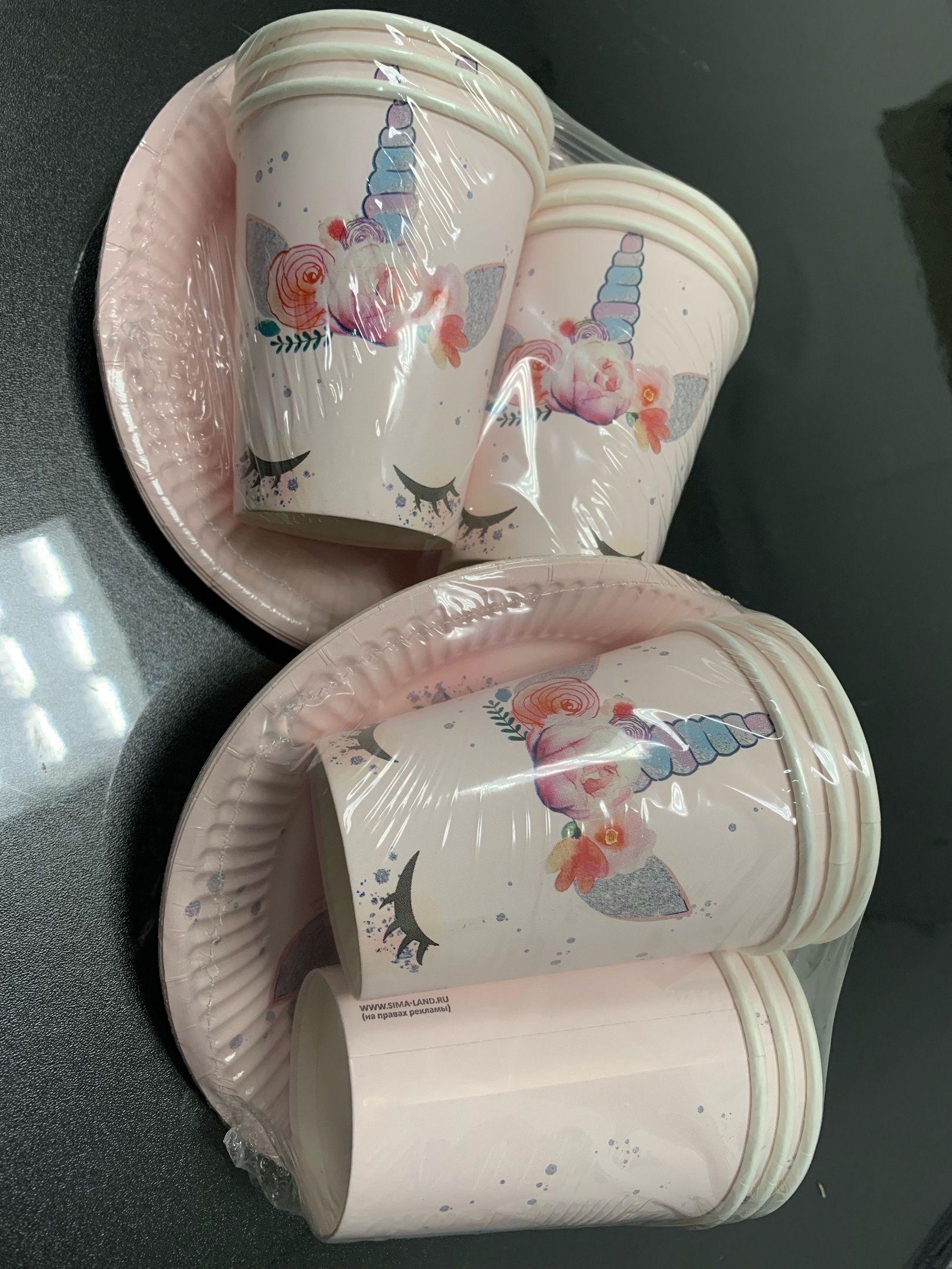 Фотография покупателя товара Посуда бумажная одноразовая «Единорог Мордочка», 6 тарелок, 6 стаканов - Фото 2