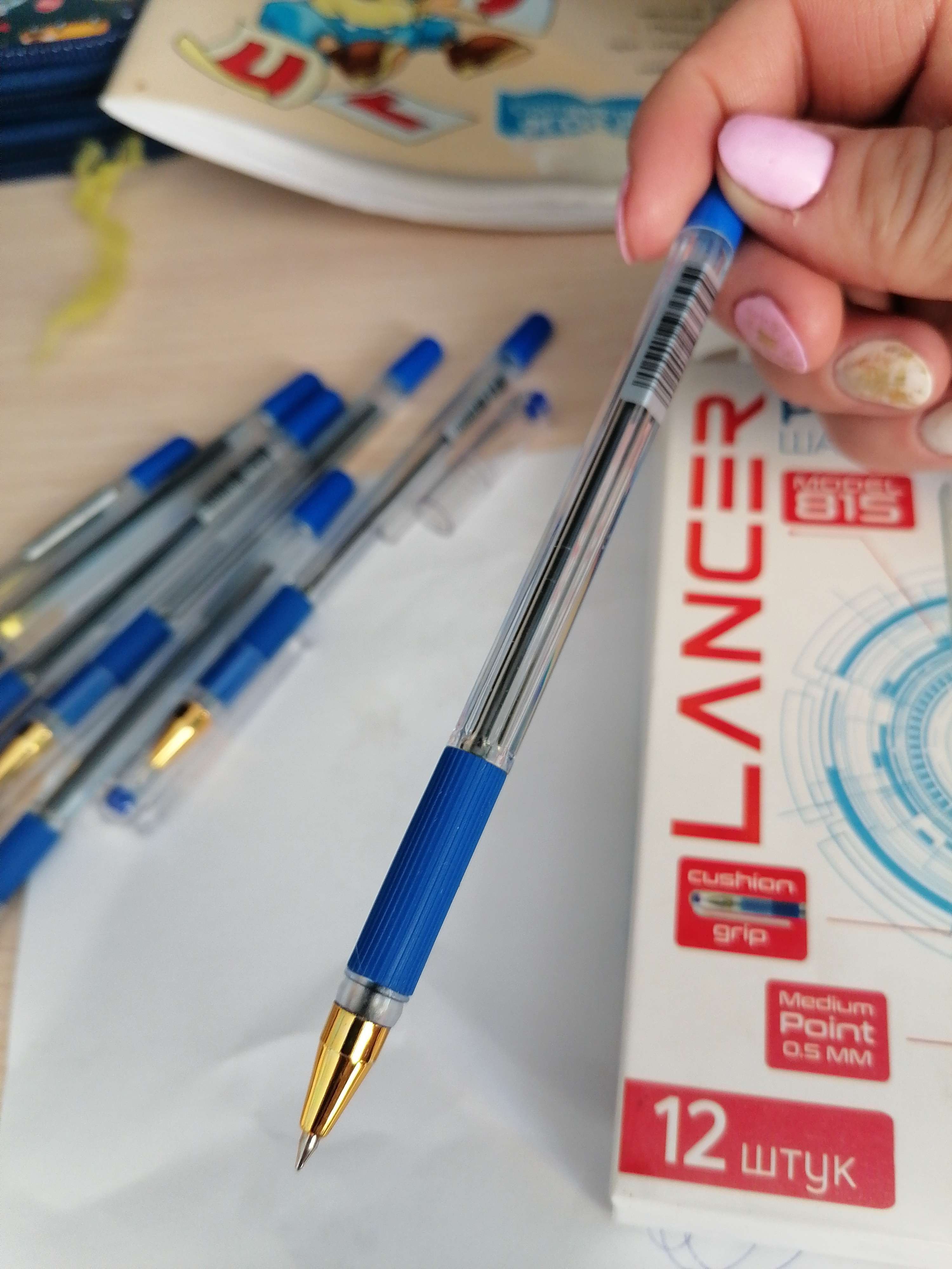Фотография покупателя товара Ручка шариковая 0.5 мм, стержень синий, корпус прозрачный с резиновым держателем - Фото 40
