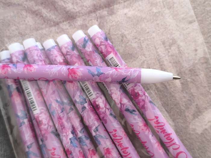 Фотография покупателя товара Ручка шариковая, пластик с колпачком «С 8 Марта!», синяя паста, шариковая 0.5 мм - Фото 4