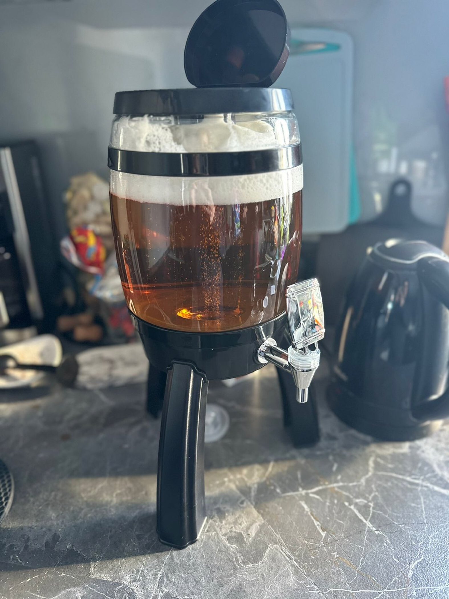 Фотография покупателя товара Пивной бочонок «Банный», колба 3 л, ёмкость для льда, подсветка, пластик, чёрный - Фото 3