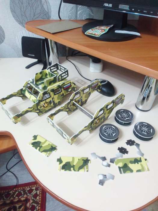 Фотография покупателя товара 3D Конструктор из пенокартона «Военный внедорожник», 46 деталей - Фото 1