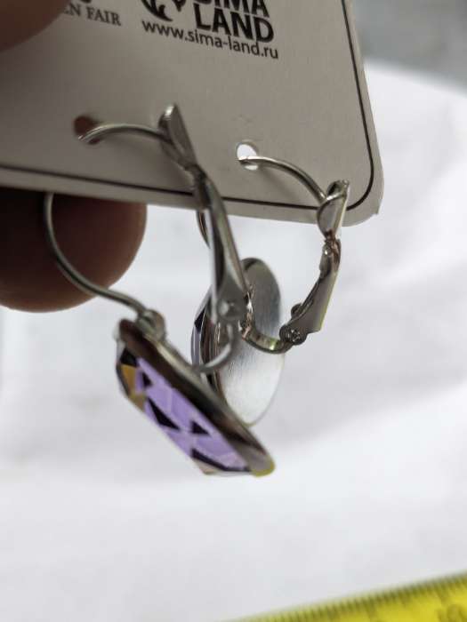 Фотография покупателя товара Серьги со стразами «Яркая классика» в обрамлении, сиреневые в серебре, d=1.4 см - Фото 2