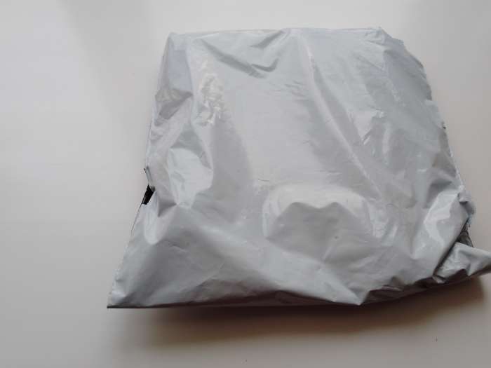 Фотография покупателя товара Перчатки одноразовые, универсальный размер, 100 шт., 0.7 микр, прозрачные - Фото 4