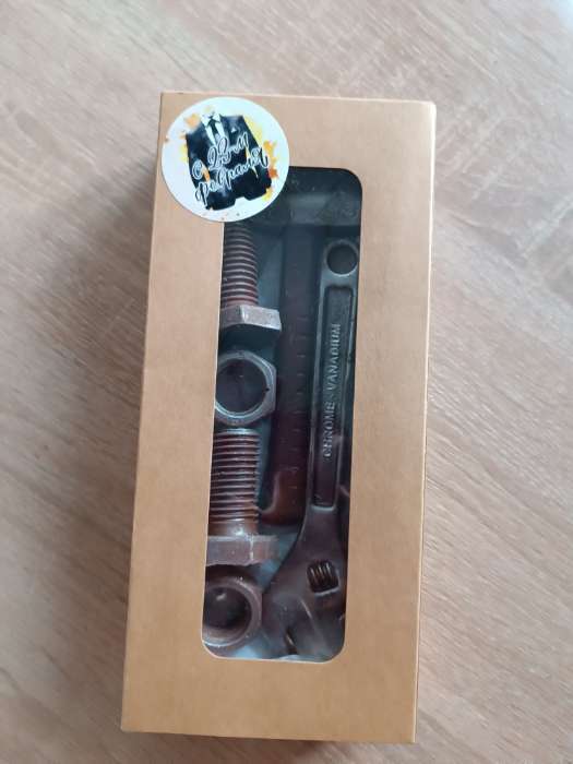 Фотография покупателя товара Коробка для 10 конфет, белая, 9.8×22×3.5 см - Фото 1