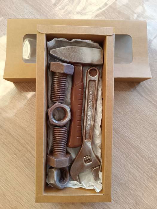 Фотография покупателя товара Коробка для 10 конфет, белая, 9.8×22×3.5 см - Фото 2