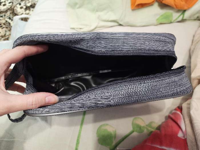 Фотография покупателя товара Косметичка на молнии, наружный карман, цвет васильковый - Фото 1