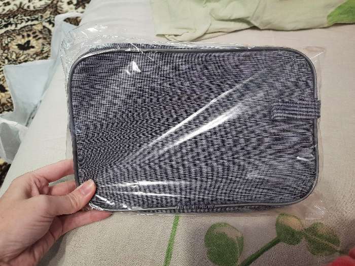 Фотография покупателя товара Косметичка на молнии, с подкладом, наружный карман, цвет серый - Фото 2
