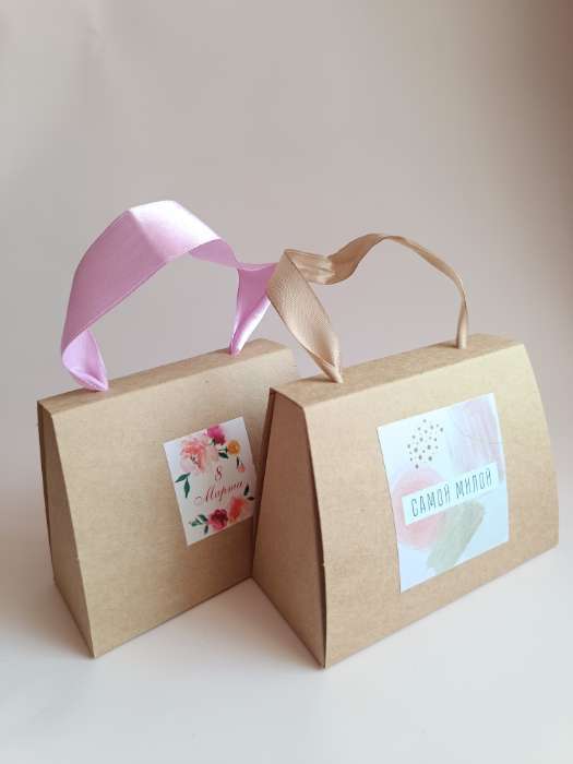 Фотография покупателя товара Подарочная коробка складная «Сумочка» с ручкой лентой, крафт, 12×9×6 см - Фото 13