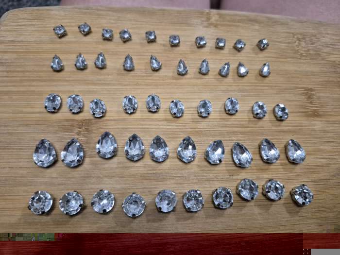 Фотография покупателя товара Стразы пришивные «Ассорти», в цапах, 50 шт., разноцветные - Фото 6