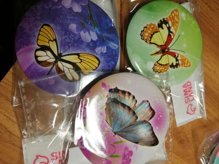 Фотография покупателя товара Зеркало складное «Бабочки», d=7.5 см, рисунок МИКС - Фото 1